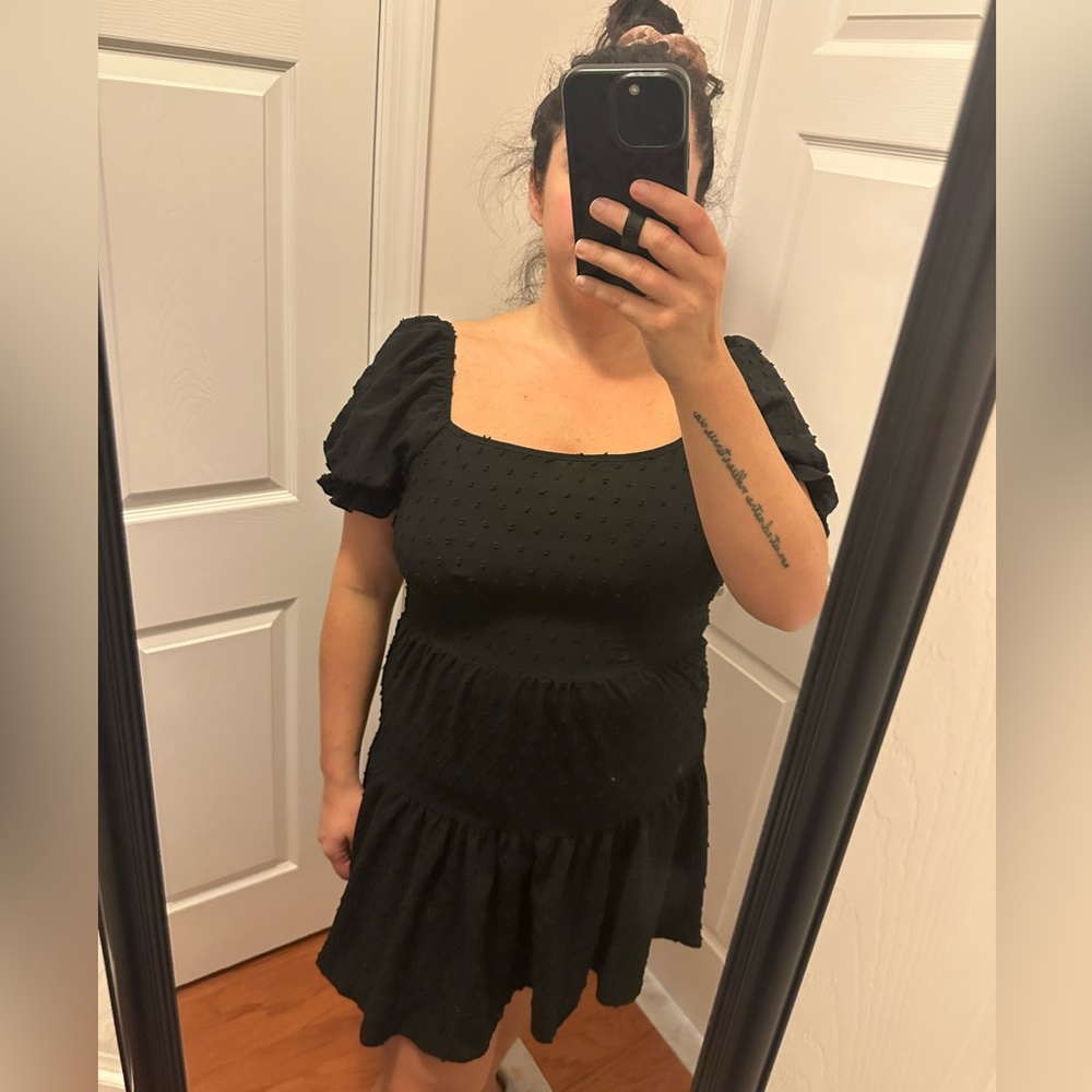 NWOT Black Puff Sleeve Dress